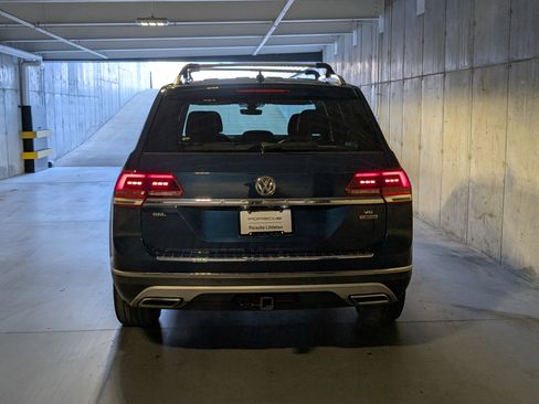 Used 2019 Volkswagen Atlas SEL Premium image 8