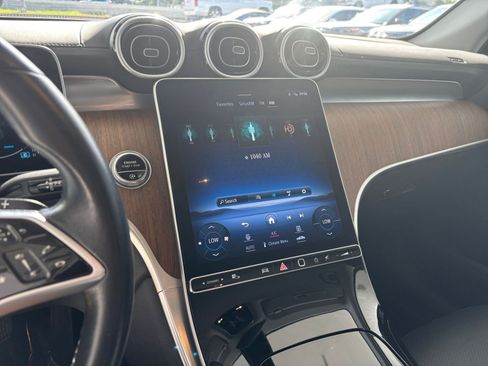 Used 2023 Mercedes-Benz GLC 300 GLC 300 image 21