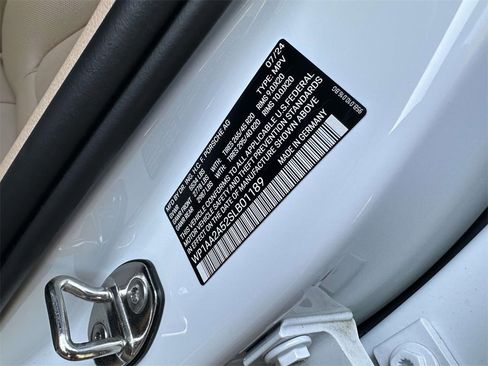 Used 2025 Porsche Macan image 7