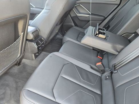 Certified 2025 Audi Q3 2.0T Premium w/ Convenience Package image 38