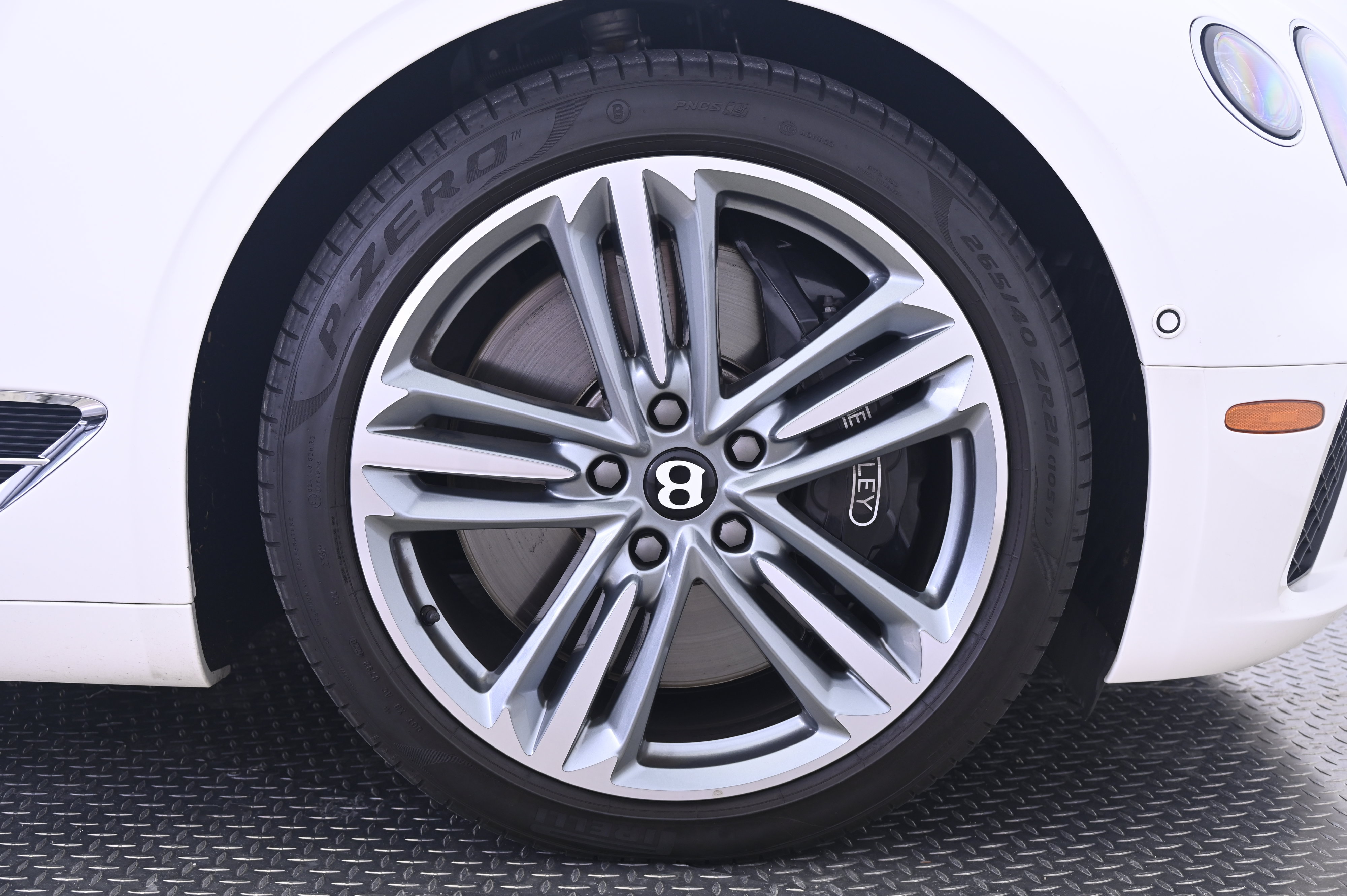 Used 2021 Bentley Continental GT AWD/4WD image 14