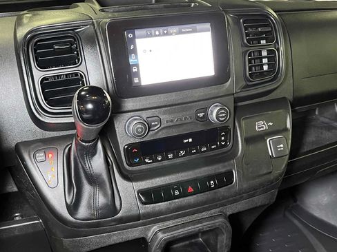 Used 2024 RAM ProMaster 2500 w/ Convenience Group FWD image 29