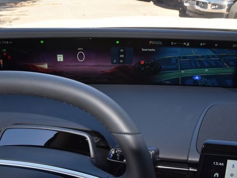 New 2026 Lincoln Nautilus Reserve image 25