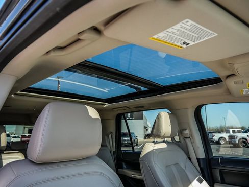 Used 2024 Ford Expedition Max Limited image 17