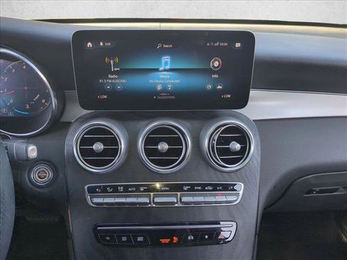 Used 2022 Mercedes-Benz GLC 300 image 14