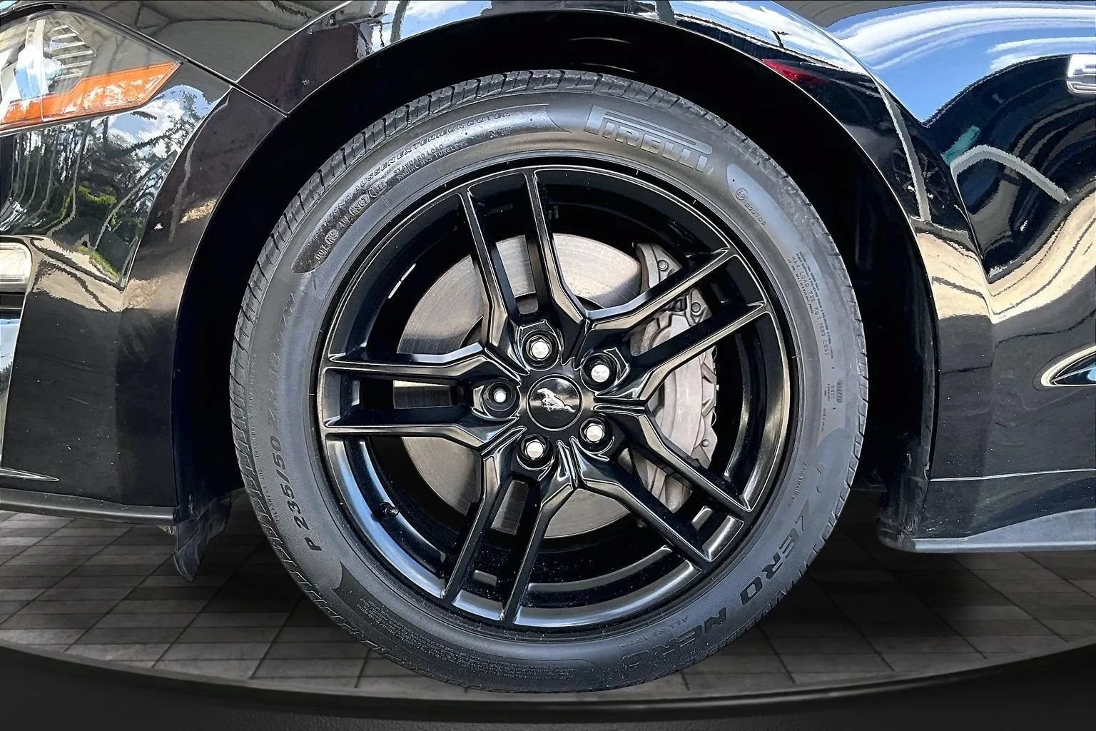 Used 2020 Ford Mustang GT w/ Equipment Group 301A RWD image 30