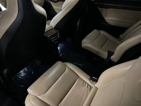 Used 2017 Tesla Model X 75D image 11