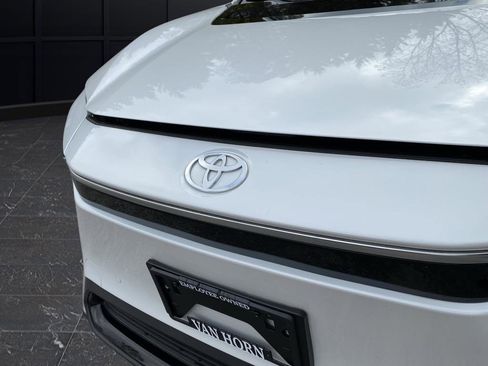 Used 2024 Toyota bZ4X XLE w/ Weather Package image 46