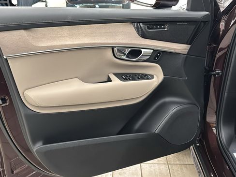 New 2026 Volvo XC90 T8 Ultra w/ Protection Package Premier image 21