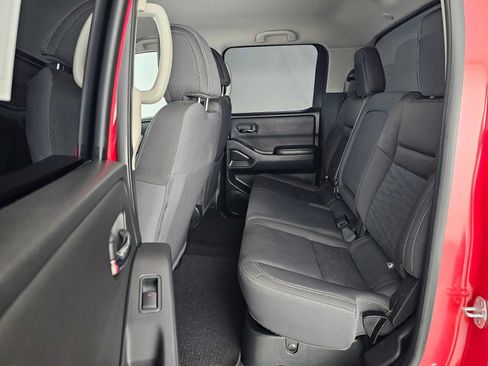 Used 2023 Nissan Frontier SV w/ Tow Package RWD image 16