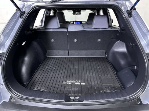 Used 2025 Toyota Corolla Cross AWD Hybrid image 27