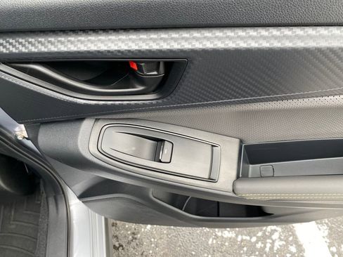 Used 2022 Subaru Crosstrek 2.5i Sport w/ Moonroof Package image 14