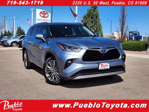 Used 2020 Toyota Highlander Platinum image 1