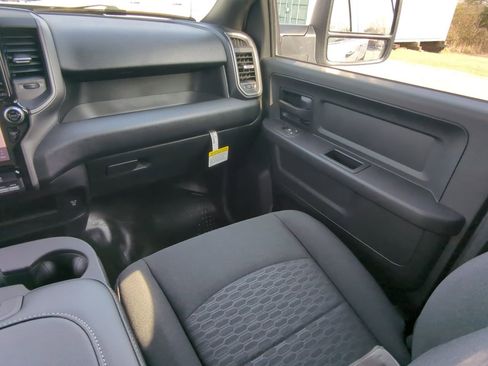 New 2026 RAM 3500 Tradesman image 15