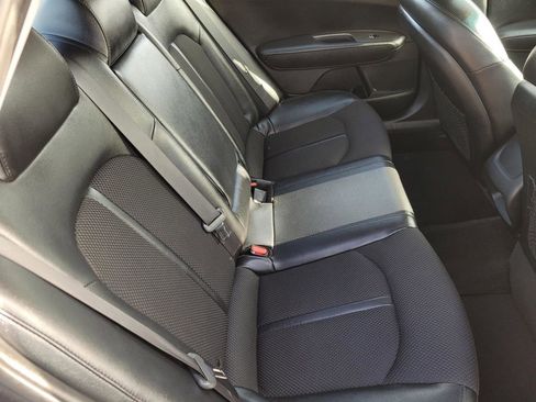 Used 2020 Kia Optima S image 12