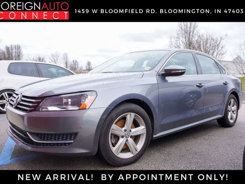 Used 2012 Volkswagen Passat 2.5 SE image 1