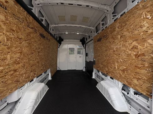 Used 2025 Ford Transit 250 148 High Roof AWD image 21