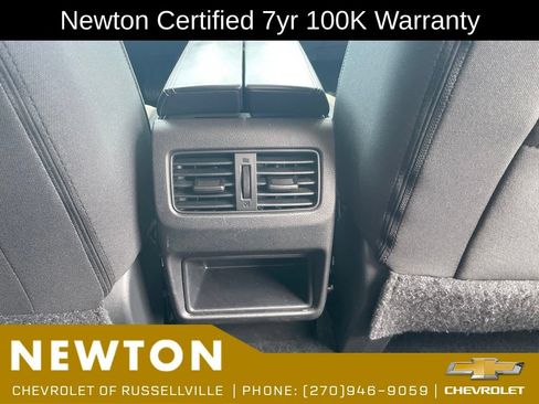 Used 2023 Nissan Rogue S FWD image 31