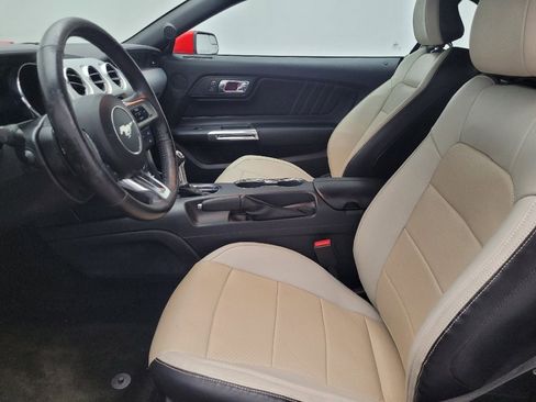 Used 2017 Ford Mustang Premium image 17