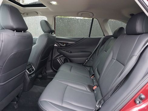 Used 2022 Subaru Outback Limited w/ Popular Package #2 image 12