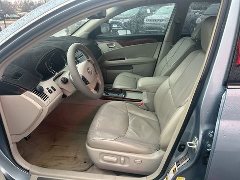 Used 2012 Toyota Avalon image 9