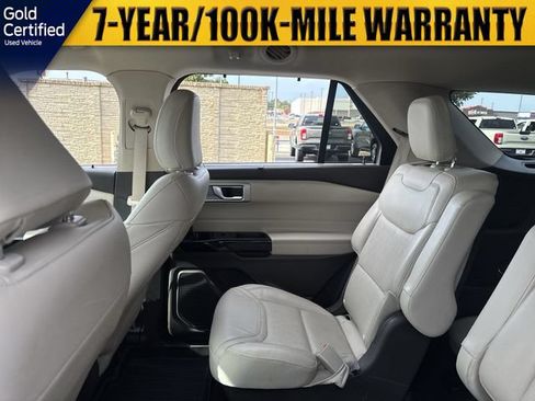 Used 2022 Ford Explorer Platinum w/ Class IV Trailer Tow Package AWD/4WD image 15