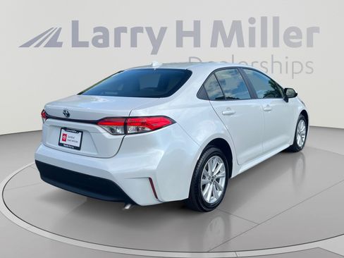 Certified 2025 Toyota Corolla LE w/ LE Premium Package AWD/4WD image 5
