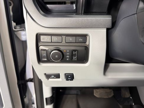 Used 2024 Ford F250 Limited w/ FX4 Off-Road Package AWD/4WD image 16