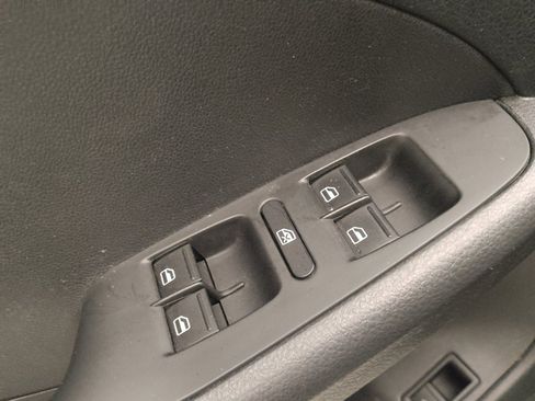 Used 2015 Volkswagen Jetta S FWD image 27