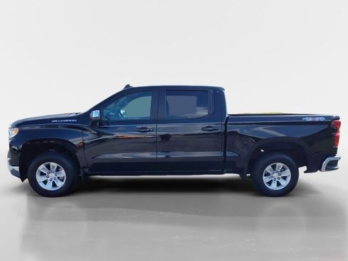 Used 2025 Chevrolet Silverado 1500 LT image 2