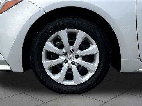 Used 2026 Toyota Corolla LE FWD image 11