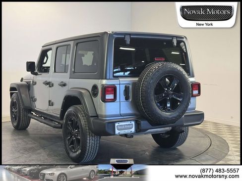 Used 2021 Jeep Wrangler Unlimited Sport AWD/4WD image 7