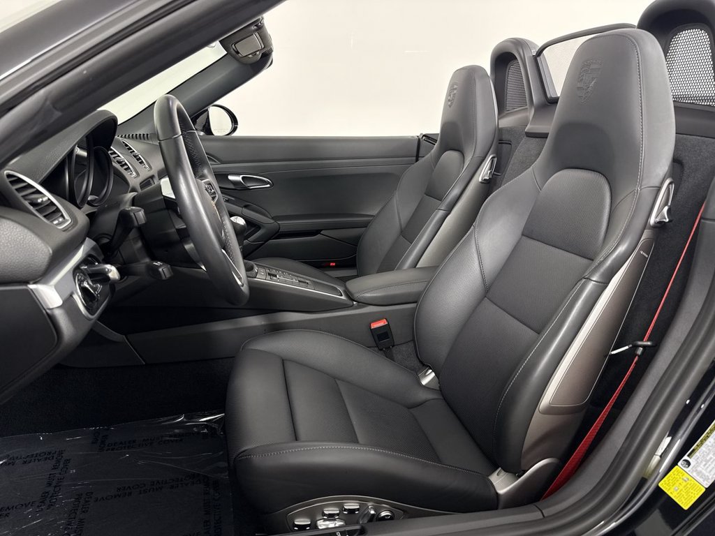 Certified 2025 Porsche 718 Boxster S RWD image 5