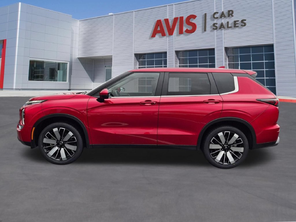 Used 2025 Mitsubishi Outlander SE AWD/4WD image 10