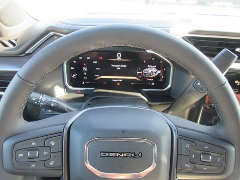 New 2026 GMC Sierra 2500 Denali Ultimate AWD/4WD image 19