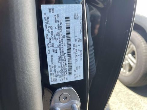 Used 2025 Ford Escape ST-Line Select AWD/4WD image 27