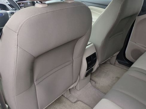 Used 2013 Ford Escape SE image 18