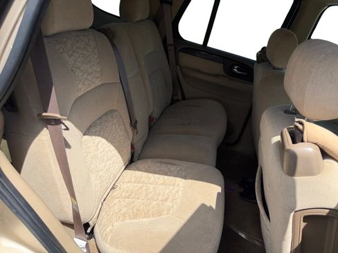 Used 2004 GMC Envoy SLE RWD image 15