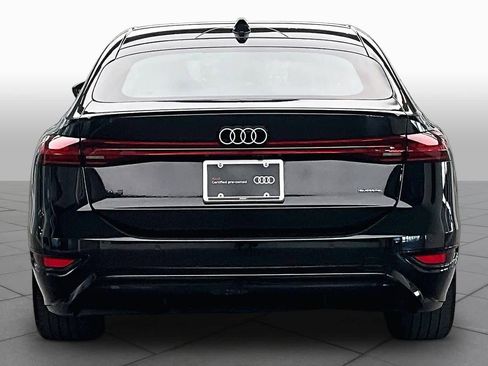 Used 2025 Audi A6 e-tron Premium Plus w/ Premium Plus image 4