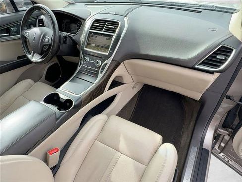 Used 2018 Lincoln MKX Reserve w/ Driver Assistance Package image 25