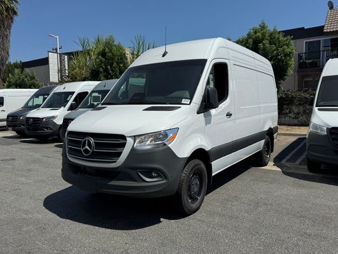 New 2025 Mercedes-Benz Sprinter 3500 image 3