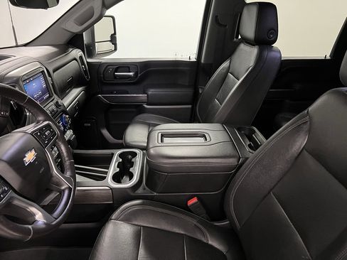 Used 2020 Chevrolet Silverado 2500 LTZ image 27