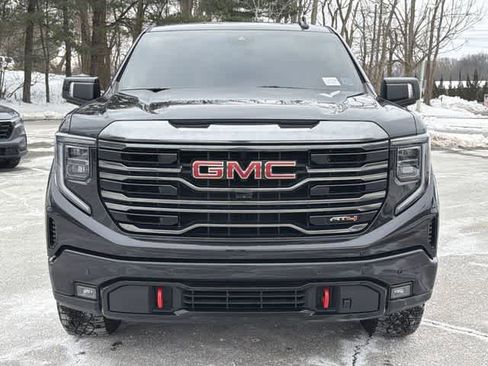 Used 2024 GMC Sierra 1500 AT4 w/ AT4 Preferred Package AWD/4WD image 14