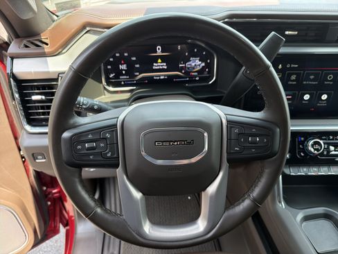Used 2024 GMC Sierra 2500 Denali w/ Technology Package AWD/4WD image 18
