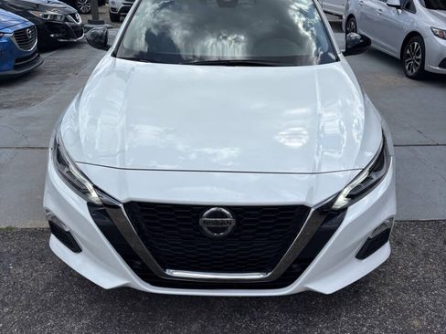 Used 2022 Nissan Altima 2.5 SR FWD image 3