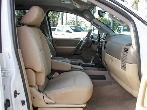 Used 2013 Nissan Titan SV w/ SV Value Truck Pkg image 35