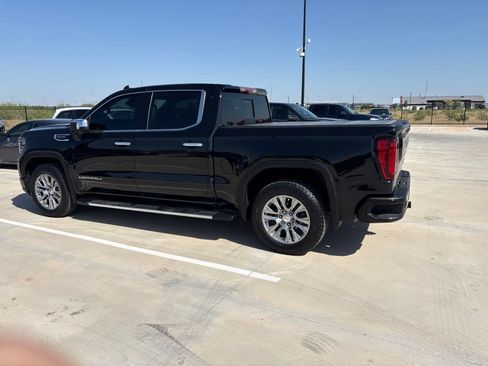 Used 2023 GMC Sierra 1500 Denali w/ Technology Package AWD/4WD image 6
