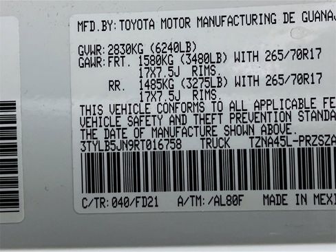 Certified 2024 Toyota Tacoma TRD Off-Road image 28