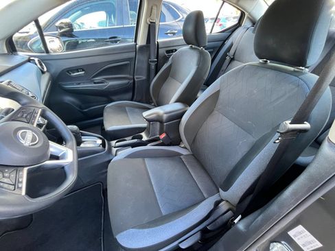 Used 2025 Nissan Versa SV FWD image 27