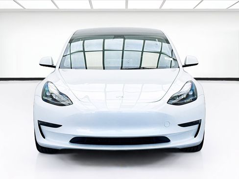 Used 2023 Tesla Model 3 Standard Range RWD image 2